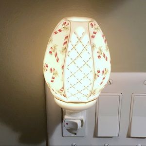 Sorelle Porcelain Candy Cane nightlight Christmas